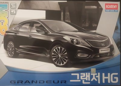 Zoom bild av 1/24 HYNDAI Grandeur