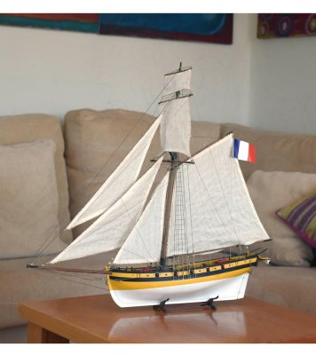 Zoom bild av Gift Pack with Ship Model, Paints and Tools: Drakkar Viking Boat