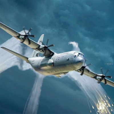 Zoom bild av 1/144 C-130J-30 Hercules