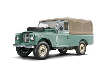 Zoom bild av ITALERI 1:24 Land Rover 109 LWB