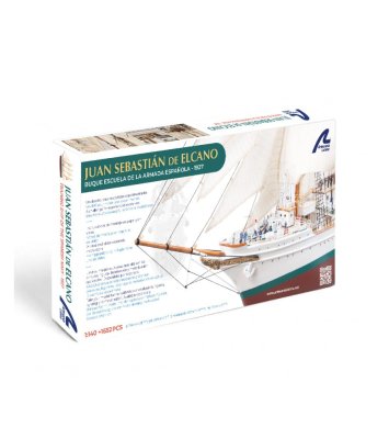 Zoom bild av Juan Sebastián de Elcano — modellfartyg i trä, skala 1:140