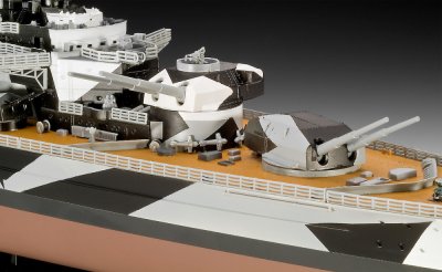 Zoom bild av REVELL German Battleship WWII Tirpitz 1:350