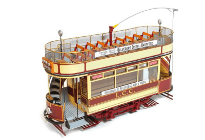 Zoom bild av LONDON SPÅRVAGN. TRÄBYGGSATS I SKALA 1/24