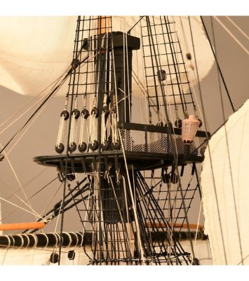 Zoom bild av HMS VICTORY Linjeskepp Trafalgar 1805 - Skeppsmodell i trä skala 1/84