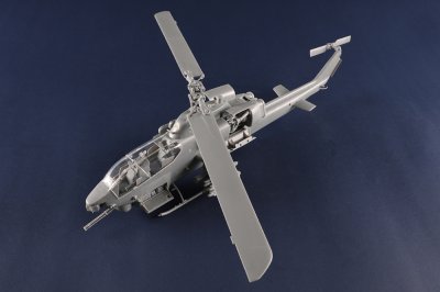 Zoom bild av 1/35 AH-1W Super Cobra