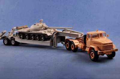 Zoom bild av 1/35 Ukraine Kraz-6446 Tractor w. Maz/Chmzap-52...