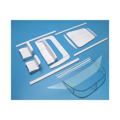 Zoom bild av Italian Runabout Riva Aquarama seats set and windshield kit