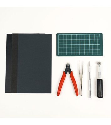 Zoom bild av Set of Tools for Model Building in Plastic and Wood