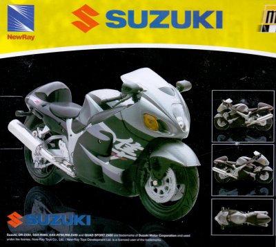 Zoom bild av SUZUKI GSX-R1000. SKALA 1/12