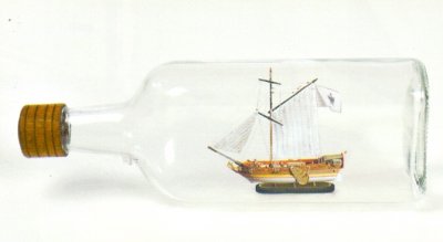 Zoom bild av YACHT OLANDESE-1678. FLASKSKEPP I BYGGSATS-SKALA 1/300, MODELLEN