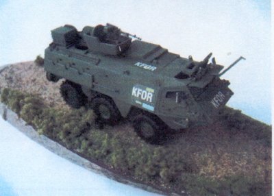 Zoom bild av SISU XA-180 SWEDISH. SKALA 1/72