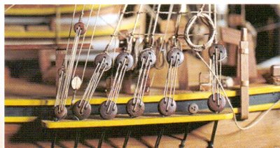 Zoom bild av HMS BOUNTY 1787 TRÄBYGGSATS I SKALA 1/60