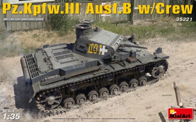 Zoom bild av Pz.Kpfw.III Ausf.B med mandskab 1/35