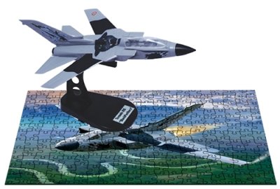 Zoom bild av DUBBELSETT MED PLASTBYGGSATS 1/100 + PUZZEL