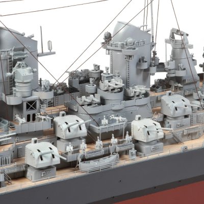 Zoom bild av USS MISSOURI(BB-63) TRÄBYGGSATS I SKALA 1/200