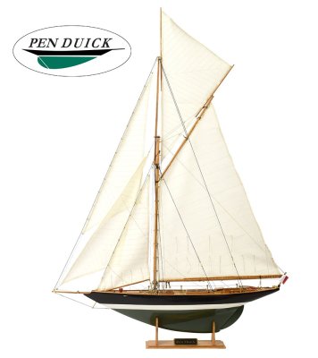 Zoom bild av Pen Duick. Presentförpackning med modell, färger och verktyg